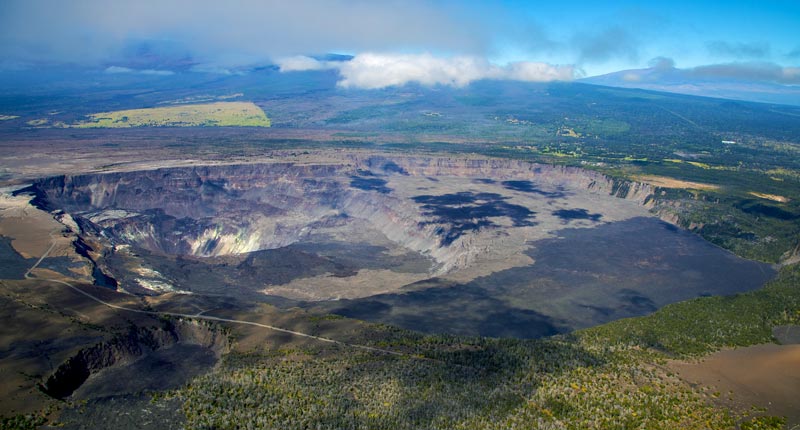 hawaii-volcanoes-national-park-crater-helicopter-overview.jpg
